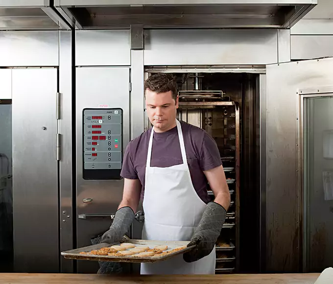 Why Cambridge, MA Kitchens Trust Cambridge Appliance Pro for Commercial Oven Repair?
